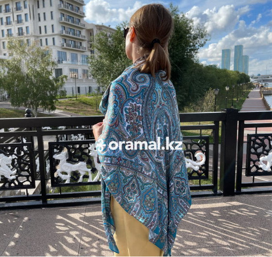 Павловопосадский платок: «Фергана»
